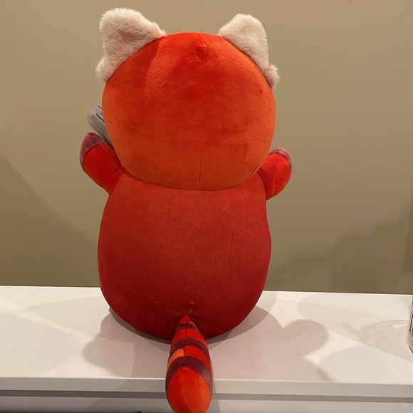 NWT 14” Disney Pixar’s Turning Red Mei the Red Panda Hugmees Squishmallow - Picture 2 of 4